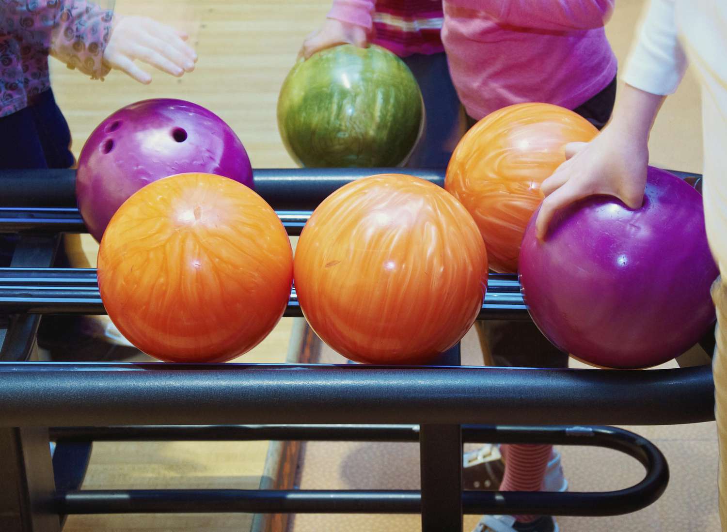 how heavy is a regulation bowling ball 2