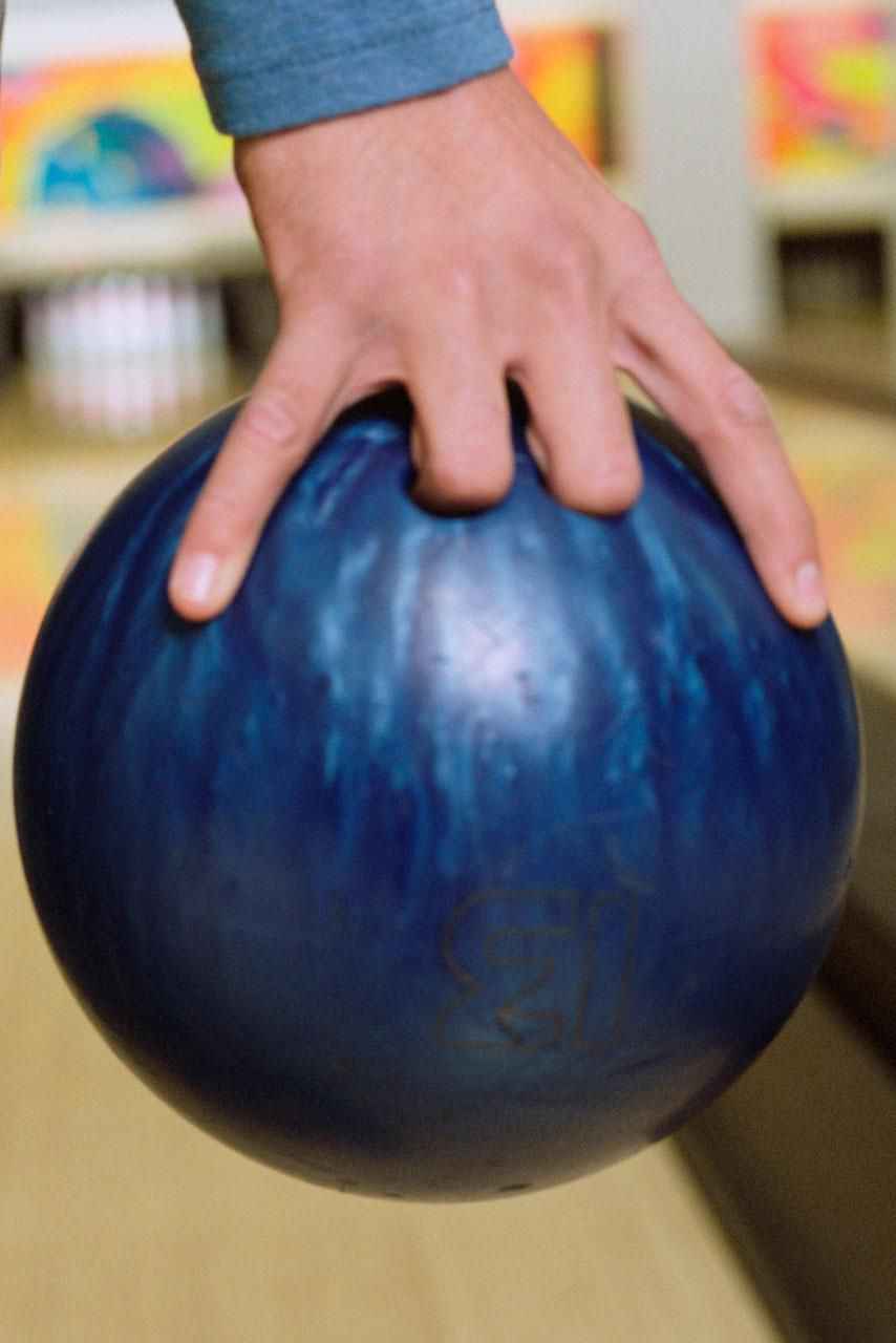 What Is The Proper Bowling Ball Grip Technique?